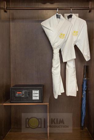 Imagen de la habitación del Hotel Santa Luxury. Foto 12