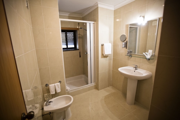 Imagen de la habitación del Hotel Santa Mafalda. Foto 14