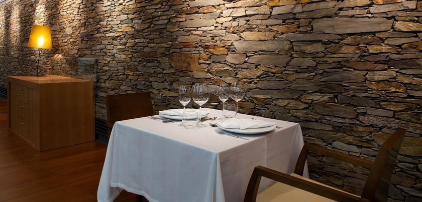 Imagen del bar/restaurante del Hotel Santa Margarida. Foto 6