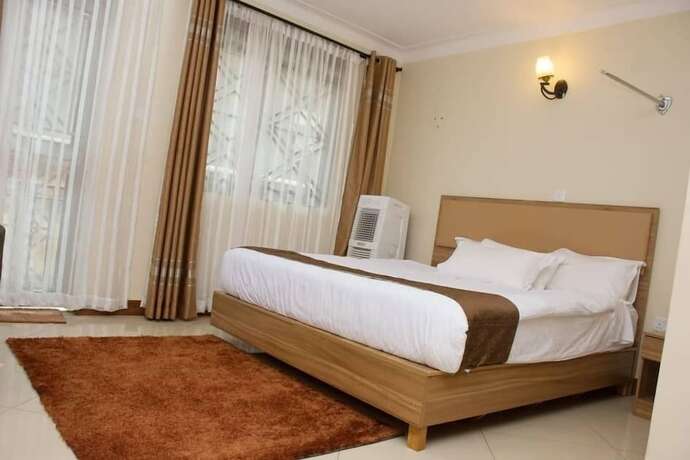 Imagen de la habitación del Hotel Santa Maria Entebbe. Foto 15