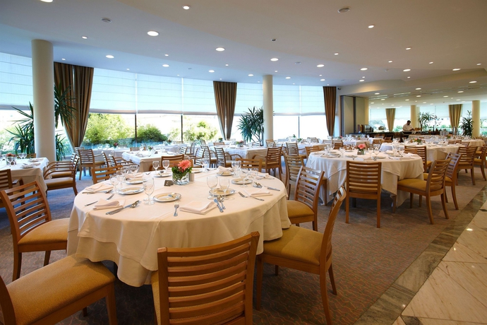 Imagen del bar/restaurante del Hotel Santa Maria, Fatima. Foto 2