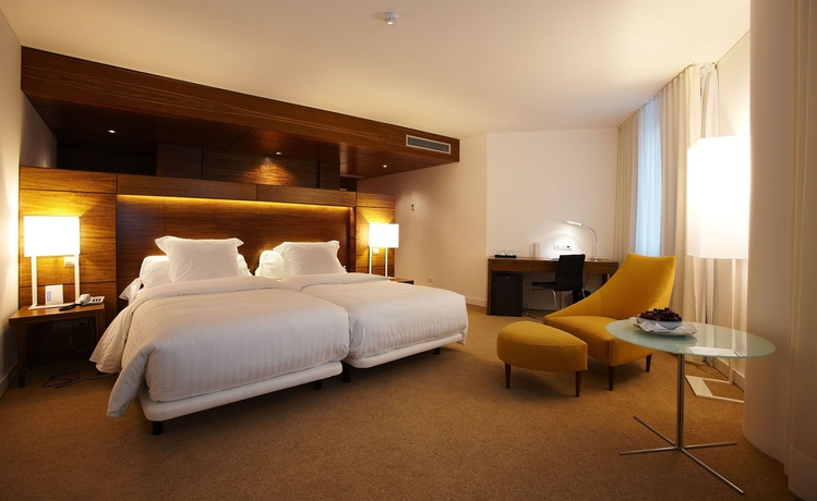 Imagen de la habitación del Hotel Santa Maria, Fatima. Foto 9