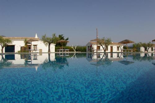 Imagen de la piscina del Hotel Santa Maria Resort, Orosei. Foto 13