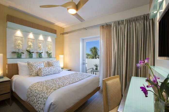 Imagen de la habitación del Hotel Santa Maria Suites. Foto 17