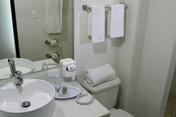 Imagen de la habitación del Hotel Santa María And Suites. Foto 17