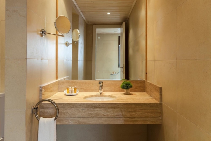 Imagen de la habitación del Hotel Santa Marina Arachova Resort and Spa. Foto 16