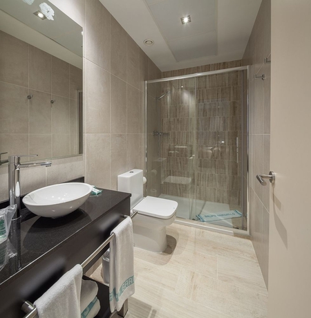 Imagen de la habitación del Hotel Santa Marta, EL BORN. Foto 8