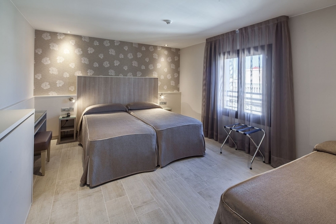 Imagen de la habitación del Hotel Santa Marta, EL BORN. Foto 11