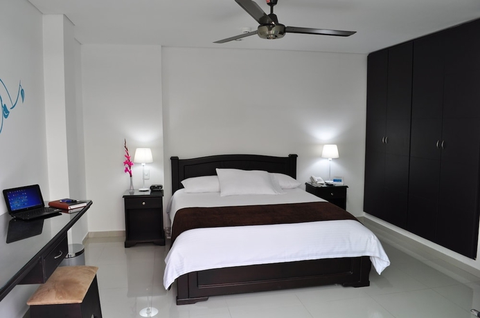 Imagen de la habitación del Hotel Santa Marta Real. Foto 4