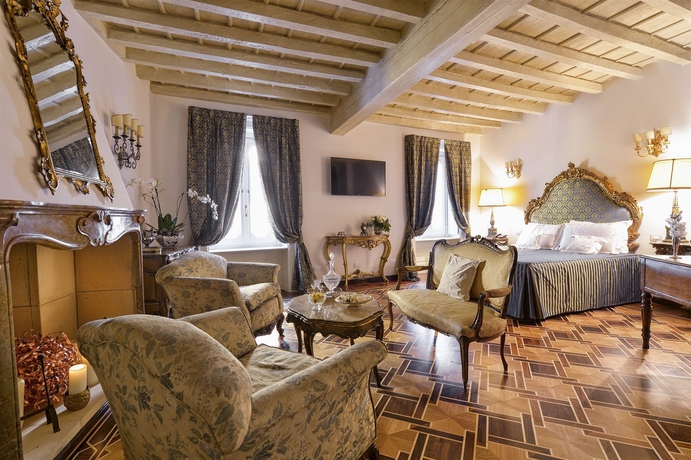 Imagen de la habitación del Hotel Santa Marta Suites. Foto 2