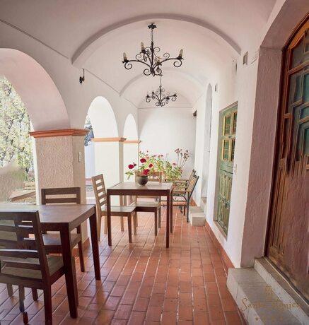 Imagen de los interiores del Hotel Santa Monica. Foto 37