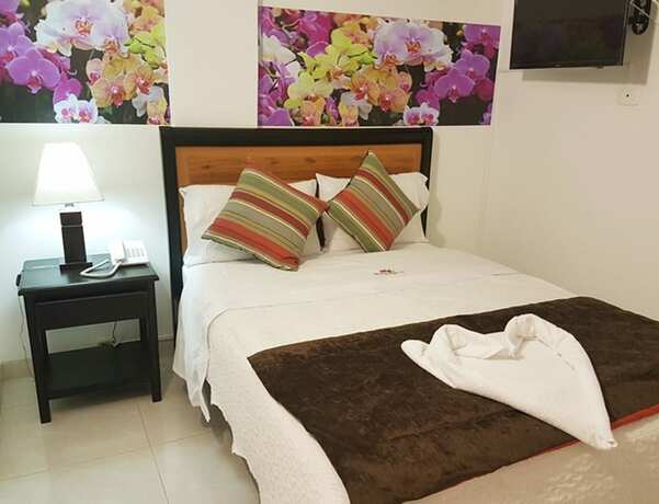 Imagen de la habitación del Hotel Santa Monica, Fusagasuga. Foto 20