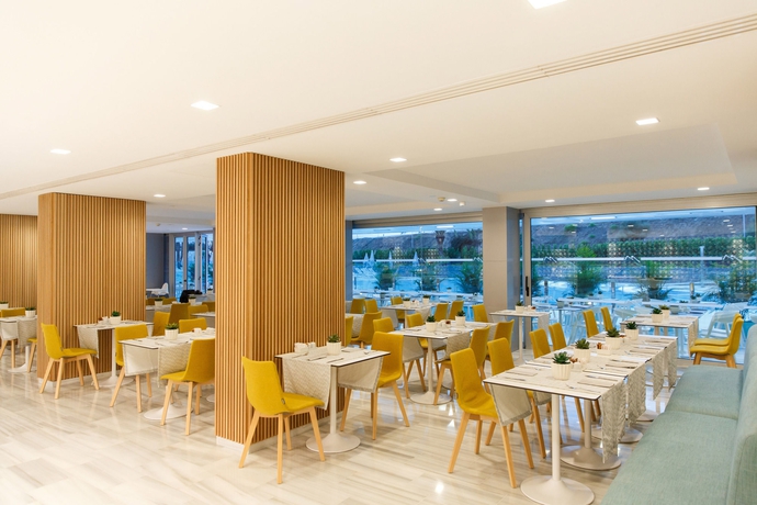 Imagen del bar/restaurante del Hotel Santa Monica Suites. Foto 8