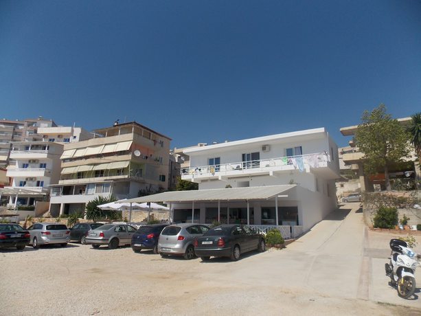 Imagen general del Hotel Santa Paola - In Sarand&euml; (kodrra). Foto 2
