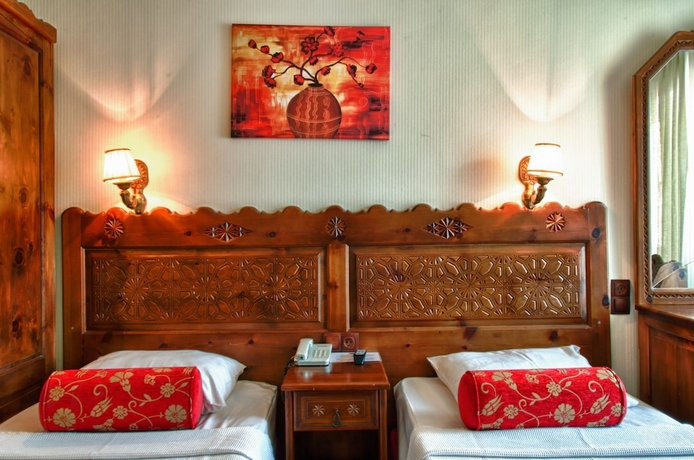 Imagen de la habitación del Hotel Santa Pera. Foto 10