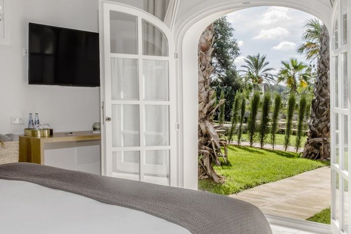 Imagen de la habitación del Hotel Santa Ponsa Fontenille Menorca. Foto 6