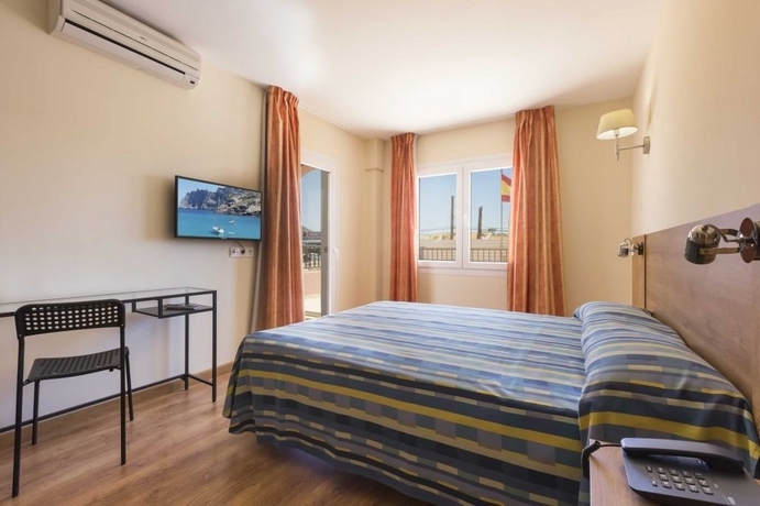 Imagen de la habitación del Hotel Santa Ponsa Pins. Foto 8