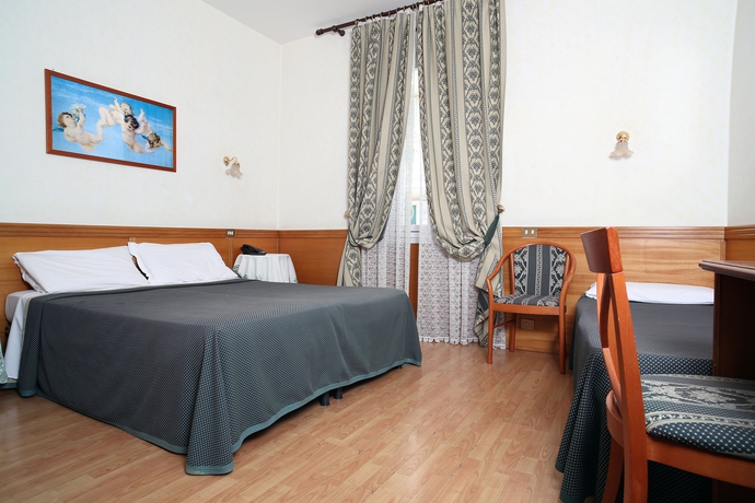 Imagen de la habitación del Hotel Santa Prassede. Foto 6