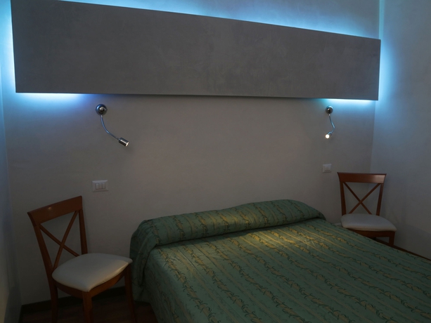 Imagen de la habitación del Hotel Santa Prassede. Foto 14