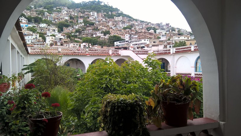 Imagen de los exteriores del Hotel Santa Prisca, Taxco. Foto 7