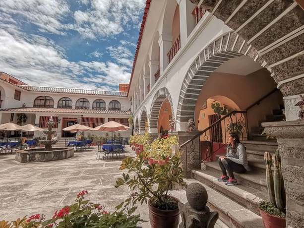 Imagen de los exteriores del Hotel Santa Rosa, Ayacucho. Foto 10