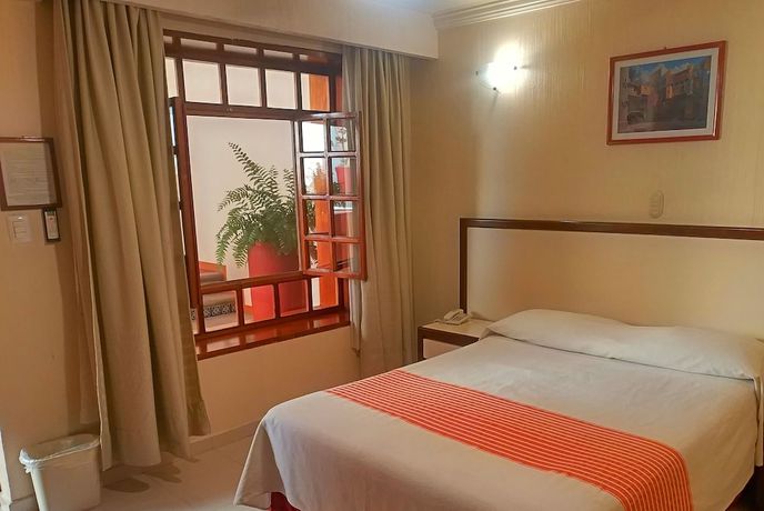 Imagen general del Hotel Santa Rosa, Oaxaca de Juárez. Foto 1