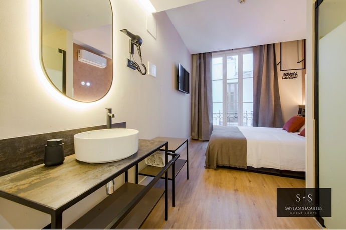 Imagen de la habitación del Hotel Santa Sofia Suites. Foto 6