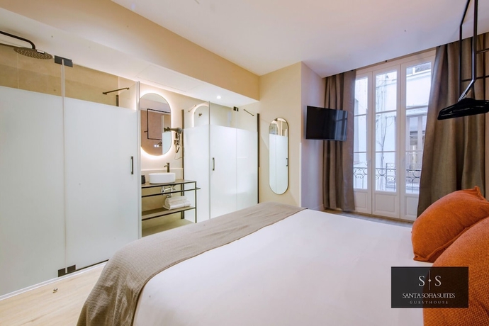 Imagen de la habitación del Hotel Santa Sofia Suites. Foto 12