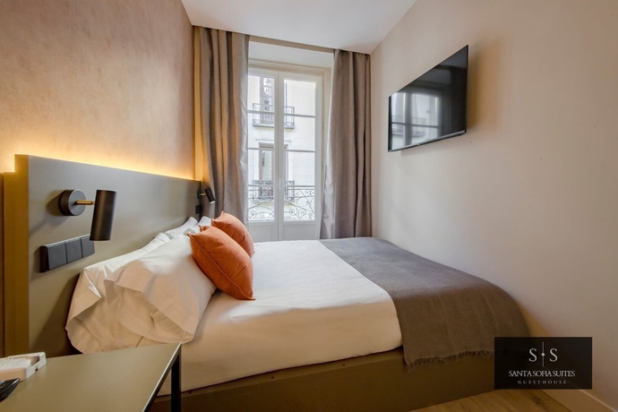 Imagen de la habitación del Hotel Santa Sofia Suites. Foto 14