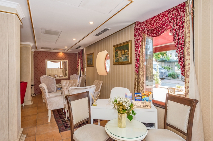 Imagen de los interiores del Hotel Santa Sophia. Foto 13