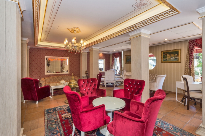 Imagen de los interiores del Hotel Santa Sophia. Foto 16