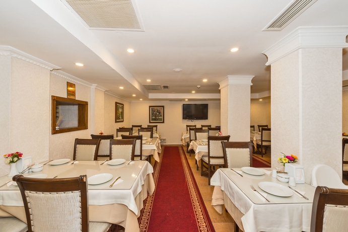 Imagen del bar/restaurante del Hotel Santa Sophia. Foto 3