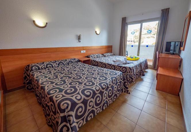 Imagen de la habitación del Hotel Santa Susanna Resort. Foto 5