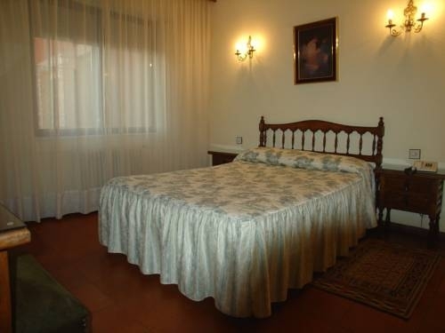 Imagen de la habitación del Hotel Santa Teresa, Ávila. Foto 7