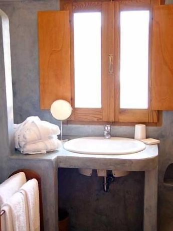 Imagen de la habitación del Hotel Santa Teresa Azienda Agricola. Foto 16