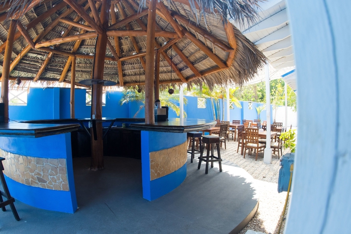 Imagen de los exteriores del Hotel Santa Teresa By The Beach. Foto 9