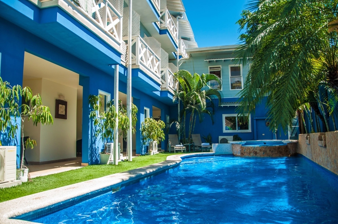 Imagen de la piscina del Hotel Santa Teresa By The Beach. Foto 19