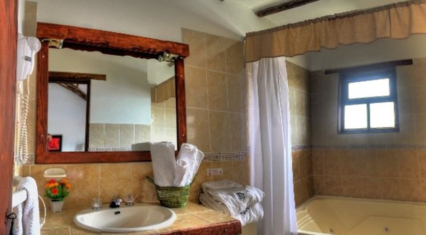 Imagen de la habitación del Hotel Santa Viviana. Foto 13