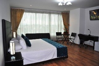 Imagen de la habitación del Hotel Santafe Real. Foto 4