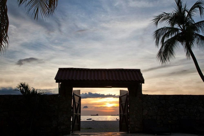 Imagen general del Hotel Santamaría Del Mar. Foto 1