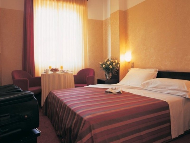 Imagen general del Hotel Sant'ambroeus. Foto 2