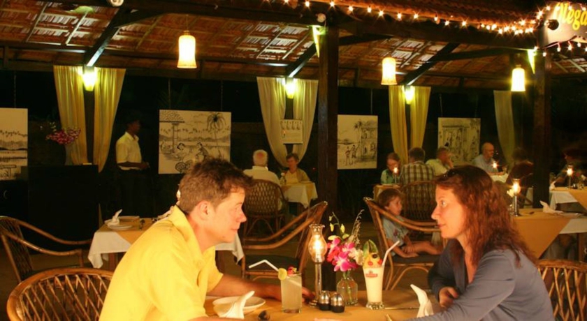 Imagen del bar/restaurante del Hotel Santana Beach Resort. Foto 6