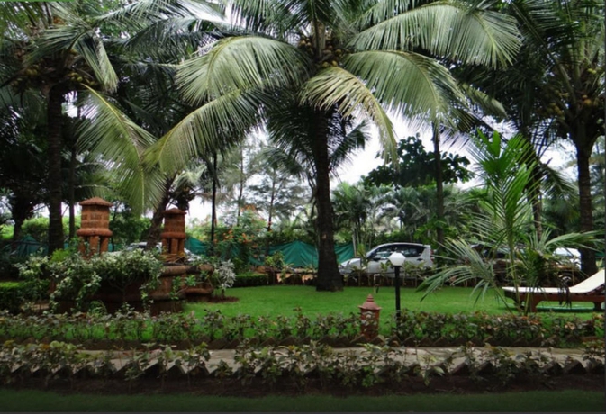 Imagen de los exteriores del Hotel Santana Beach Resort. Foto 7