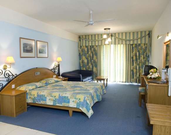 Imagen de la habitación del Hotel Santana. Foto 12