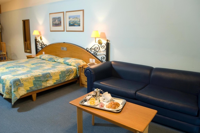 Imagen de la habitación del Hotel Santana. Foto 13