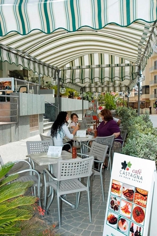 Imagen del bar/restaurante del Hotel Santana, QAWRA. Foto 1