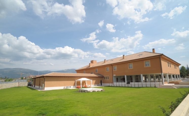 Imagen general del Hotel Santana Restaurante. Foto 12