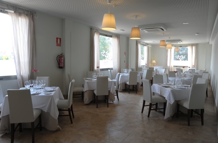 Imagen general del Hotel Santana Restaurante. Foto 7