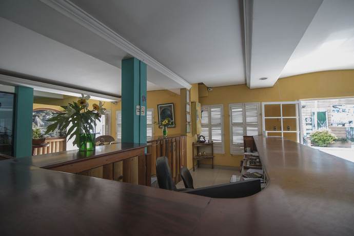 Imagen de los interiores del Hotel Santana, San Miguel. Foto 17