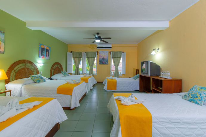 Imagen de la habitación del Hotel Santana, San Miguel. Foto 5